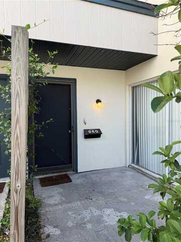 940 BYRON COURT, SARASOTA, FL 34243