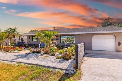 2929 SIESTA DRIVE, VENICE, FL 34293