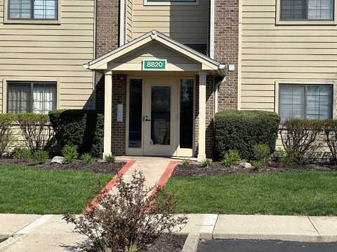 8820 Yardley Court, Indianapolis, IN 46268