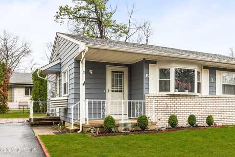 7 Virgina Drive, Whiting, NJ 08759