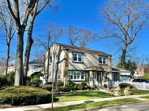 138 Mount Joy Avenue, Freeport, NY 11520