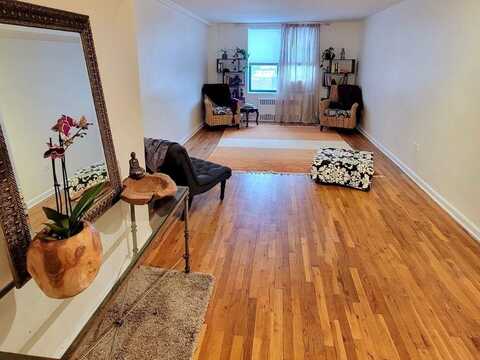 67-30 Dartmouth Street, Forest Hills, NY 11375