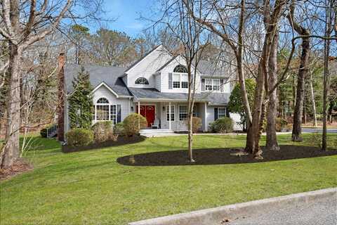 7 Gateway Lane, Manorville, NY 11949