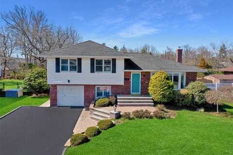 19 Sparks Street, Melville, NY 11747