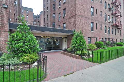 83-35 139 st, Briarwood, NY 11435
