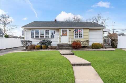 177 Dartmouth Drive, Hicksville, NY 11801