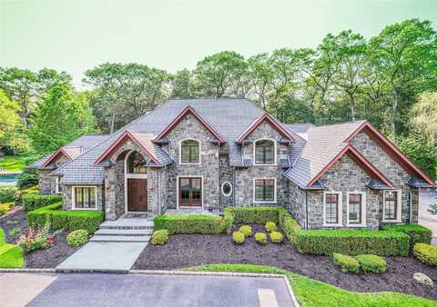11 Victorian Lane, Brookville, NY 11545
