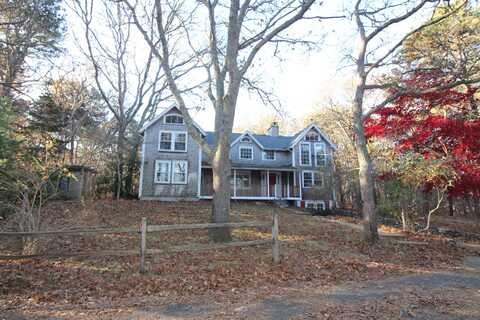 58 Weaver Court, Vineyard Haven, MA 02568
