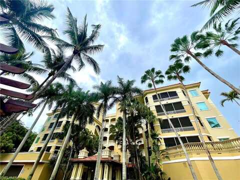 2748 Tiburon, NAPLES, FL 34109