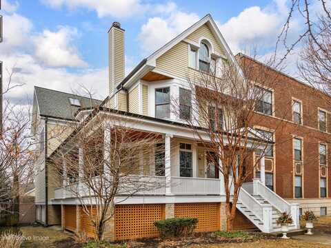4150 N Hermitage Avenue, Chicago, IL 60613