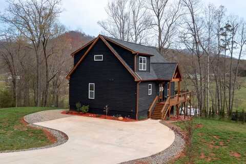 784 Sneaking Creek Drive, Hayesville, NC 28904