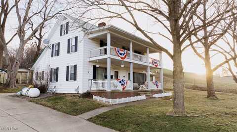 8091 Fargo Road SW, Dellroy, OH 44620