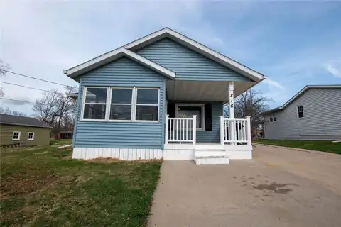 816 East 7th Street South, Newton, IA 50208