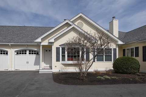 15 Lamplighter Village Road, Windham, NH 03087