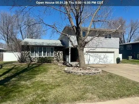 1200 Crestview Dr, Vermillion, SD 57069
