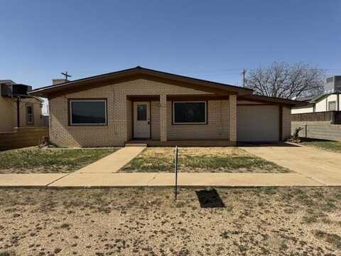 610 SW 12th St, Seminole, TX 79360