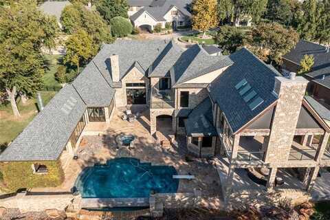 6401 Oak Tree Drive, Edmond, OK 73025