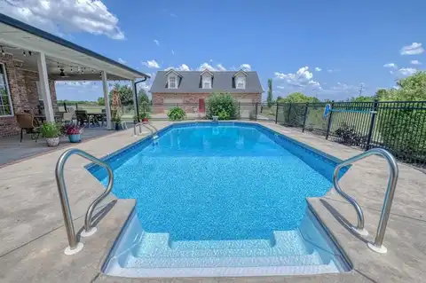 2101 Fox Croft Road, Norman, OK 73026