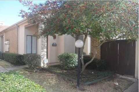 533 Ranch Trail, Irving, TX 75063