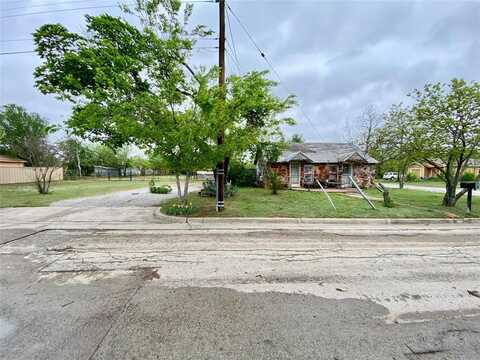 1315 SW 2nd Avenue, Mineral Wells, TX 76067