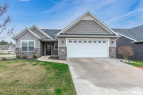 2520 PHEASANT CREEK Circle, Davenport, IA 52807
