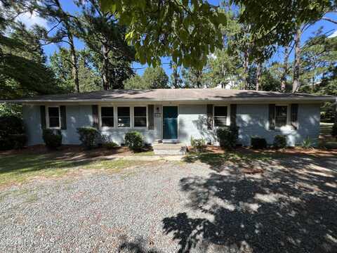 505 W Maine Avenue, Southern Pines, NC 28387