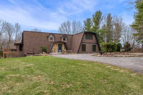 8325 E Crockett, ROSCOE, IL 61073