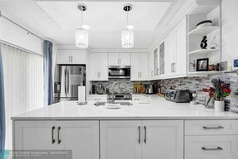 906 9th Way, West Palm Beach, FL 33407