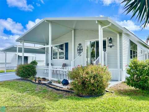 4044 Sandpine Cir, Boynton Beach, FL 33436