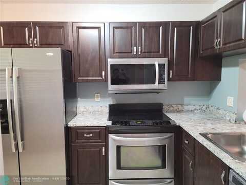 1240 S Military Trail, Deerfield Beach, FL 33442