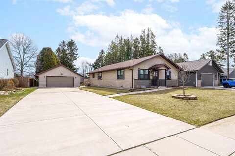 1831 E SPRUCE Drive, MANITOWOC, WI 54220