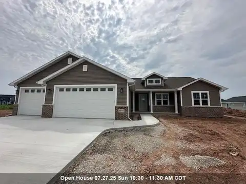 N8067 BLUE HERON Circle, SHERWOOD, WI 54169