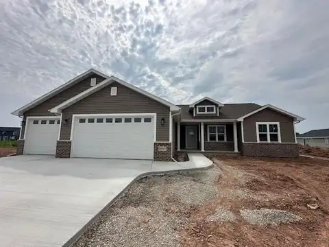 N8067 BLUE HERON Circle, SHERWOOD, WI 54169