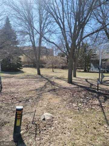 4112 Hillside Lane, Madison Lake, MN 56063
