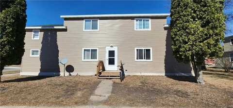 126 3rd Avenue S, Wahpeton, ND 58075