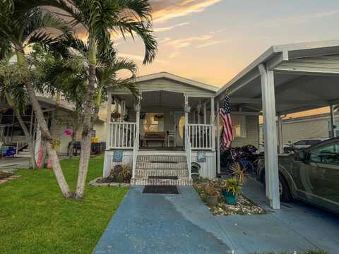 302 Spring Trail, West Palm Beach, FL 33410