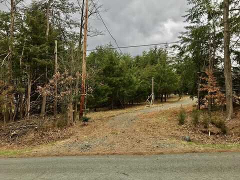 425 Belle Isle DR, Union Hall, VA 24176