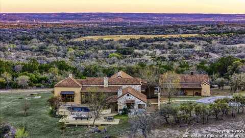 164 Camino Del Reserve, Comfort, TX 78013