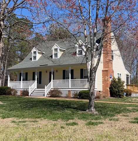 12400 Red Oak Ln., Amelia, VA 23002