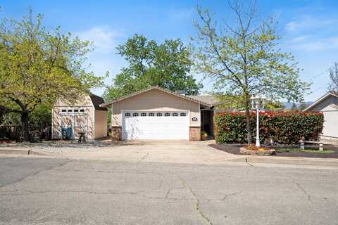 4660 Memory Lane, Redding, CA 96001