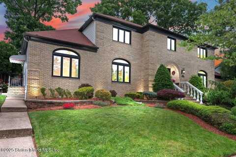 111 Radigan Avenue, Staten Island, NY 10309