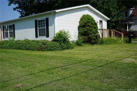 333 Paradise Avenue, Sellersburg, IN 47172