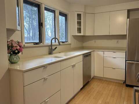 6 Somerset Rd, Potsdam, NY 13676