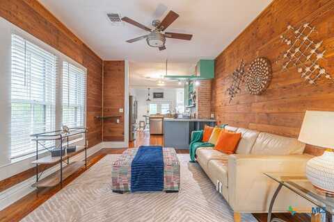356 Kessler Street, New Braunfels, TX 78130