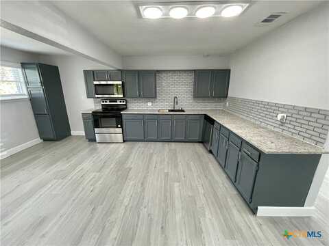 105 Bybee Court, Harker Heights, TX 76548