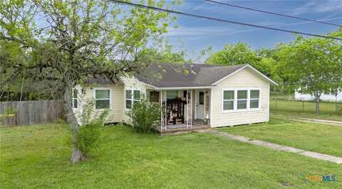 704 Maple, Yoakum, TX 77995