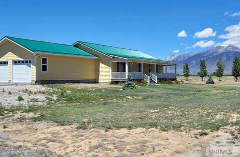 3885 N 3580 W, Mackay, ID 83251
