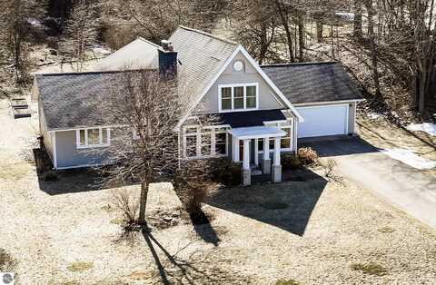11552 Chimney Ridge Court, Traverse City, MI 49686