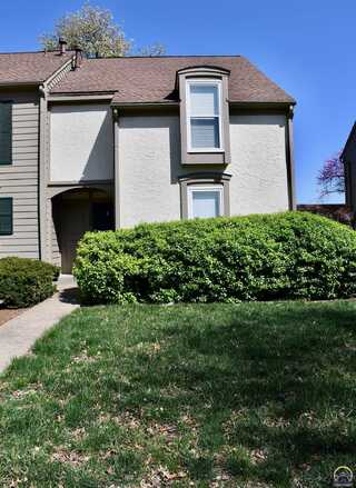 3408 SW Arrowhead RD, Topeka, KS 66614