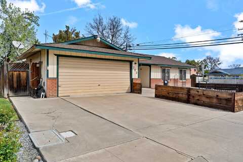 702 W Cortner Street, Hanford, CA 93230